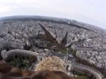 Video: Na krídlach orla v Paríži