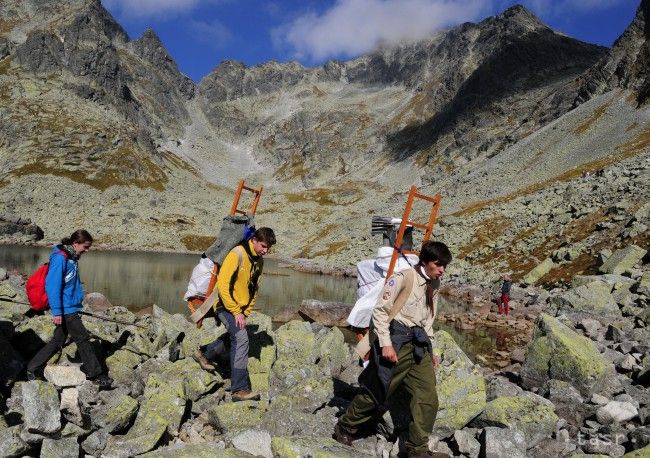 Turistické chodníky vo vysokohorskom prostredí Tatier budú neprístupné