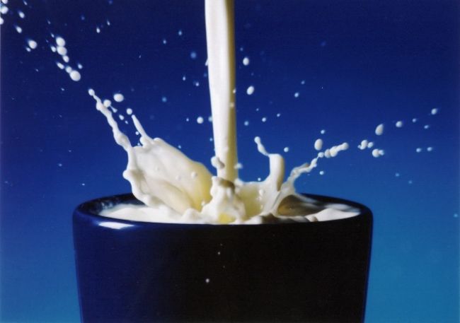 Švédi varujú: Pitím mlieka si skrátite život!