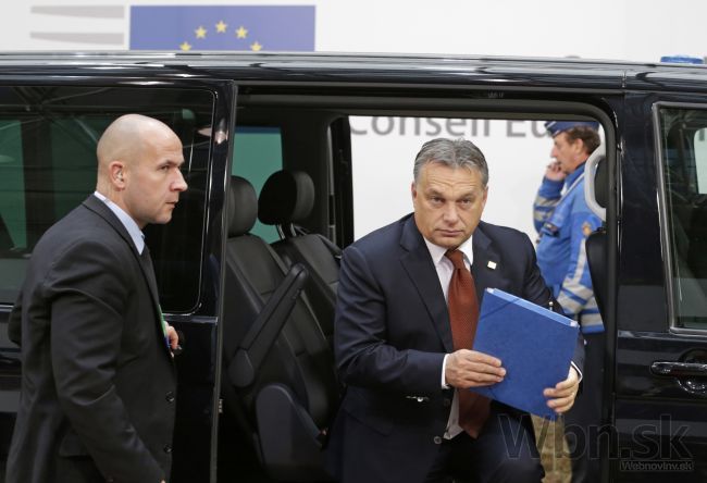 Orbán nechce ísť proti verejnosti, daň z internetu odkladá