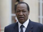 Prezident Burkiny Faso odstúpil z funkcie po 27 rokoch