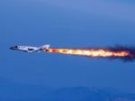 Vesmírna loď SpaceShipTwo počas testu vybuchla