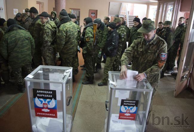 Separatistické voľby v Donecku vyhral premiér Zacharčenko