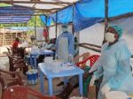 Ľudia v Sierre Leone porušujú karanténu, zháňajú si jedlo