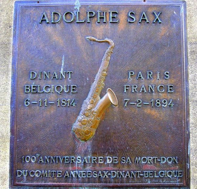 Pred 200 rokmi sa narodil vynálezca saxofónu Antoine Joseph Sax