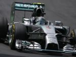 Rosberg v Brazílii zdolal Hamiltona, boj o titul pokračuje