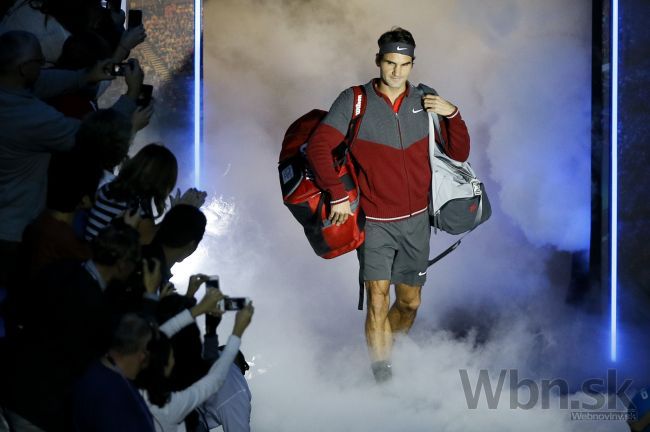 Federer začal turnaj majstrov víťazstvom, Nišikori prekvapil