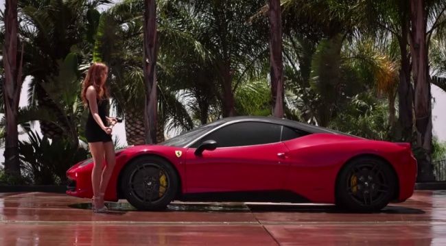 Video: Ako sa ničí Ferrari alebo odplata za neveru