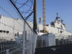 Rusko si neprevezme prvú bojovú loď Mistral od Francúzov