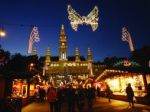 Sezóna vianočných trhov vo Viedni začína