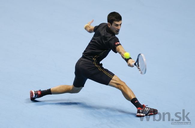 Djokovič vyradil Nišikoriho, Federerov triumf bol dramatický