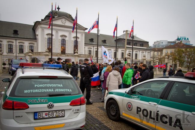 V Bratislave protestovali odporcovia Porošenka