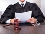 Návrh o zmrazení platov sudcov je neústavný, tvrdí Bajánková