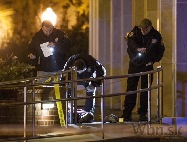 Útočník vyčíňal na univerzite, polícia ho zastrelila