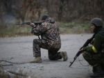 Na pozorovateľov OBSE na Ukrajine strieľali, oblasť opustili