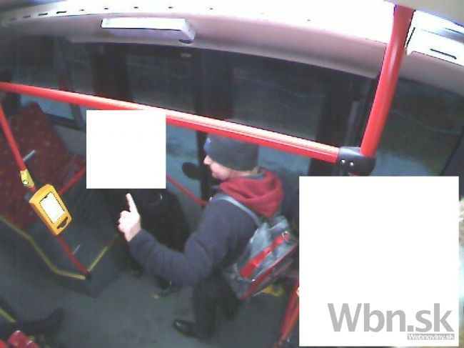 Šokujúci útok v Bratislave, muž zbil mladú ženu v trolejbuse