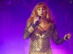 Speváčka Cher je zničená, musela zrušiť zvyšok turné