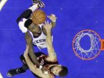 Video: Philadelphia atakuje antirekord, LeBron James žiaril