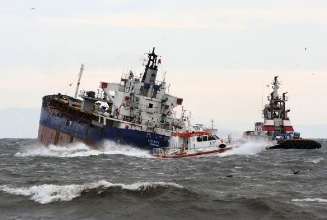 Rusi hrozia Francúzom žalobou, za lode chcú pýtať odškodné