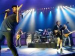 Malcolm Young z AC/DC mal príznaky demencie už v roku 2008