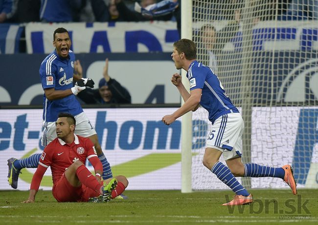 Huntelaar dal v Bundeslige hetrik, Bayern skóroval iba raz