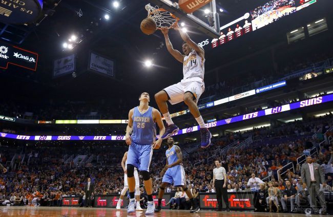 Video: Špičkový Gerald Green si prihral o dosku a dal kôš