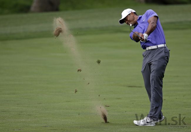 Tiger Woods sa po štyroch mesiacoch vracia na turnaje