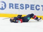 Video: Nováčik KHL za tretinu zničil Slovan, hráči sa pobili