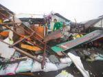 Smrtiaci tajfún sfúkol na Filipínach stovky domov