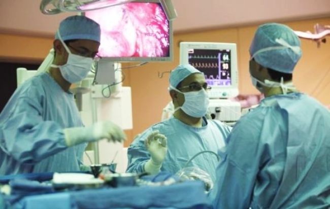 Rukami chirurgov prešli za minulý rok státisíce ľudí