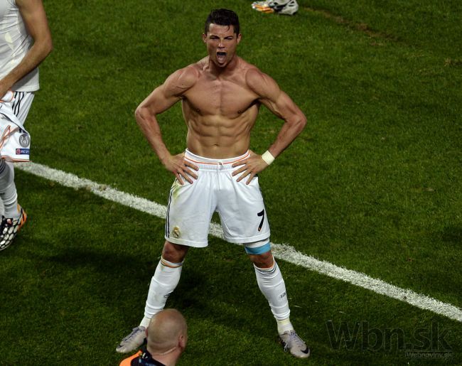 Cristiano Ronaldo valcuje rekordy, Real dobehol Barcelonu