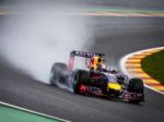 Šéf F1 kritizuje Vettelov prístup, správal sa porazenecky