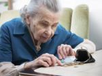 Priemerný starobný dôchodok v novembri prekročil 400 eur
