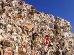 Poliaci odmietli tony odpadu zo Salvádoru, boja sa o zdravie