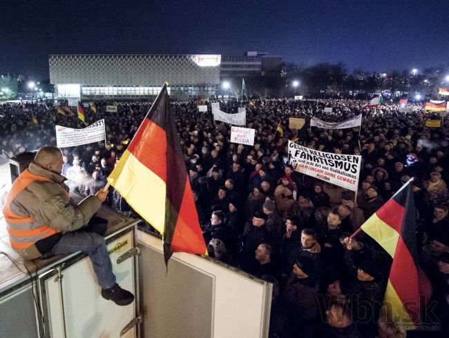 Do ulíc Drážďan vyšlo takmer 20-tisíc ľudí