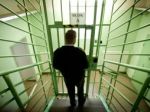 Podplatený zamestnanec väznice pašoval lieky pre odsúdených