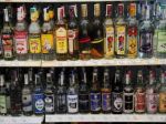 Česi opäť pijú tvrdý alkohol, čierny trh sa výrazne zmenšil