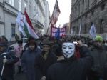 Tisícky Maďarov vyšli do ulíc, protestovali proti Orbánovi
