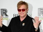 Elton John má svoju tribúnu na štadióne Watfordu