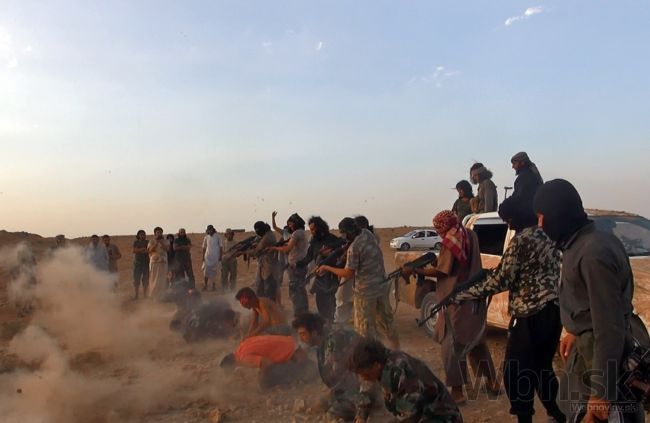 V Sýrii našli masový hrob vyše dvesto obetí Islamského štátu