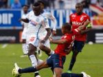 Video: Lyon vyplienil Bordeaux, Ligue 1 vedie Marseille