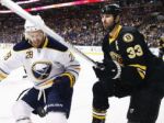 Video: Chára podržal Boston, Meszároš ukončil gólové suchoty