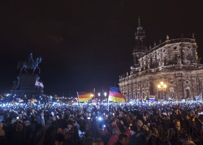 Demonštrácia proti moslimom prilákala tisíce Nemcov