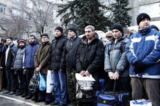 Video: Ukrajina a povstalci si vymenili stovky zajatcov