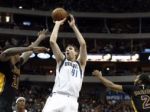 Video: Memphis zdolal Houston, Nowitzki stúpol v rebríčku