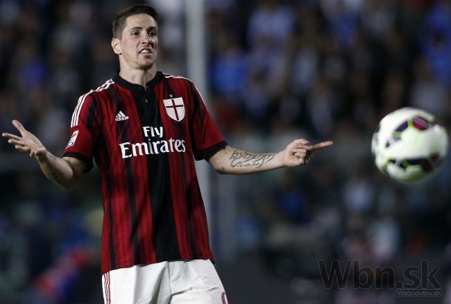 Torres natrvalo zostáva v AC Miláno, ide to s ním dolu vodou