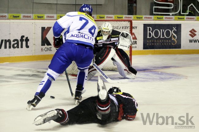 V Tipsport extralige sa darilo domácim, líder zdolal vlkov