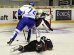 V Tipsport extralige sa darilo domácim, líder zdolal vlkov