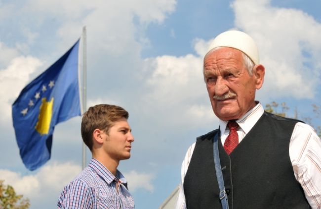 Srbský prezident Nikolič chce referendum o Kosove