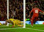 Video: Liverpool vysoko vyhral, Škrtel videl žltú kartu